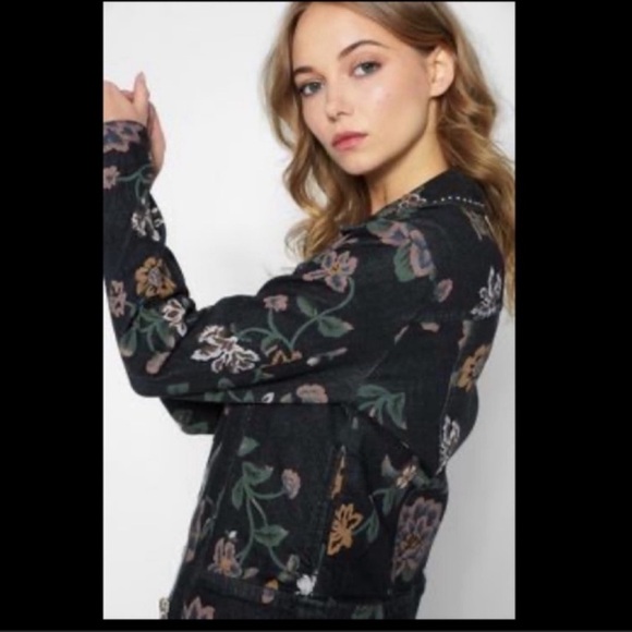 7 For All Mankind Vintage Black Floral Studded Moto Jacket - Picture 3 of 9